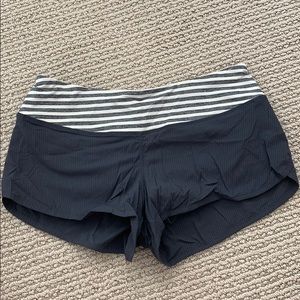Lululemon  | Grey Shorts